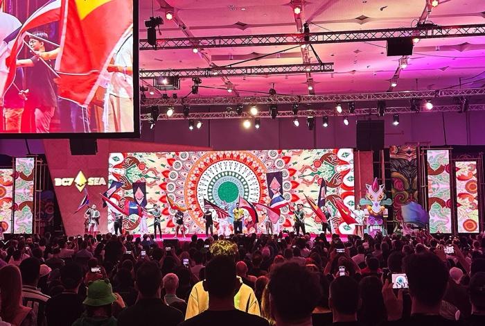 The atmosphere at a past Devcon