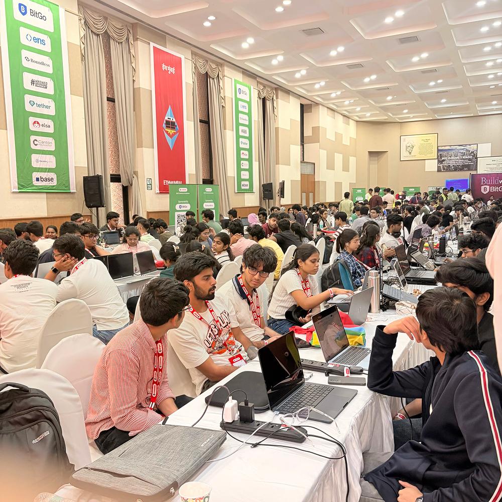 A packed Road to Devcon hackathon in Mumbai