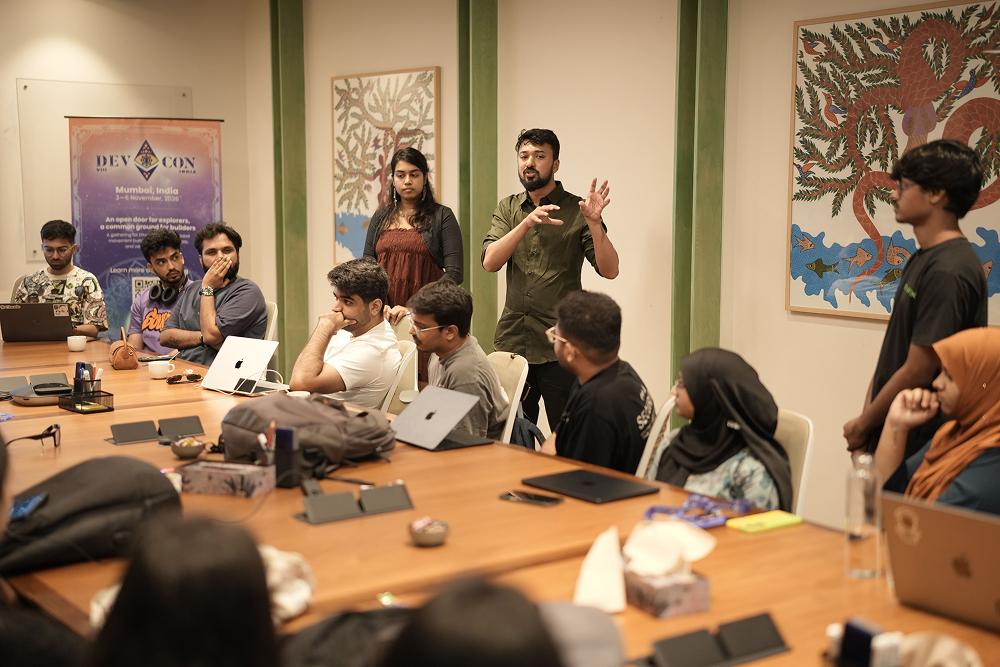 A community speaker at a Road to Devcon meetup